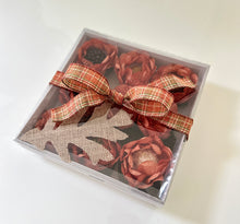 Load image into Gallery viewer, Fall brigadeiro Gift Box with flower wrappings - 9 units