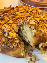 Load image into Gallery viewer, Autumn Almond Crown Cake
