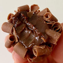 Load image into Gallery viewer, Valentines Luxury Brigadeiro Gift Box