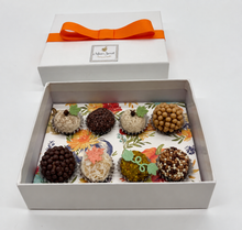 Load image into Gallery viewer, Pumpkins Truffles Gift Box