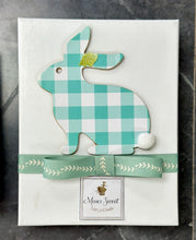 Load image into Gallery viewer, Easter gift box with flowers