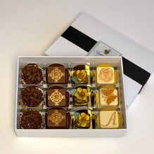 Load image into Gallery viewer, Chocolate Gift Box assorted colors