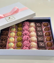 Load image into Gallery viewer, 42 Assorted Sweets Gift Box