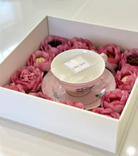 Load image into Gallery viewer, Sweet peony moment