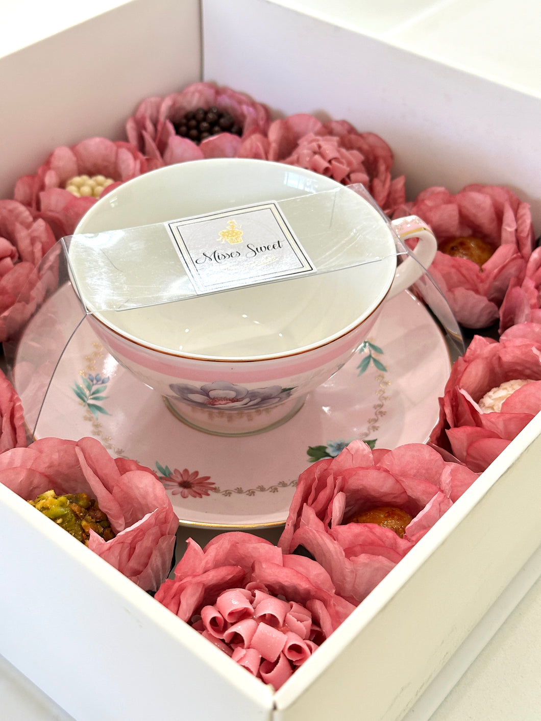 Sweet peony moment