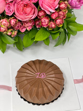 Load image into Gallery viewer, Acrylic Gift Box with Cake and Flower Arrangements-Pink