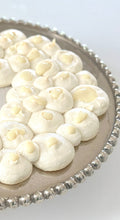 Load image into Gallery viewer, Pavlova