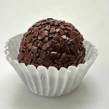Load image into Gallery viewer, Brazilian Truffes Gift Box -4 pieces
