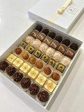 Load image into Gallery viewer, 42 Assorted Sweets Gift Box