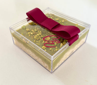 Acrylic  Cake  Gift Box