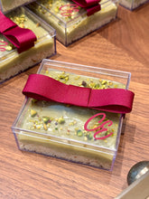 Load image into Gallery viewer, Acrylic  Cake  Gift Box