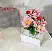 Load image into Gallery viewer, Truffle Flower Vase