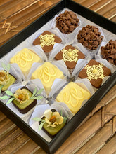 Load image into Gallery viewer, Chocolate Gift Box assorted colors