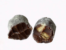Load image into Gallery viewer, Easter Brigadeiro Cookie Glass Container truck