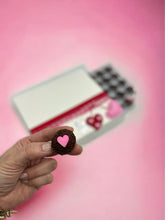 Load image into Gallery viewer, Valentines Day Sleeve Brigadeiro Box