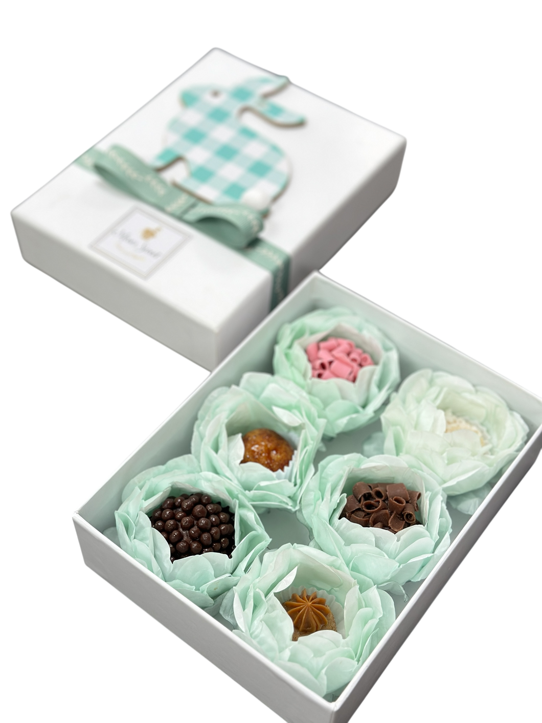 Easter gift box with flowers
