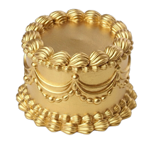 Load image into Gallery viewer, Lamberth cake