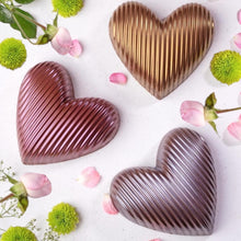 Load image into Gallery viewer, Mother&#39;s Day 400g Chocolate Heart