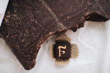 Load image into Gallery viewer, 15 units Milk Chocolate Belgian bonbon