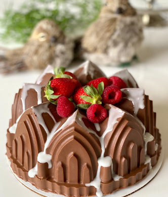 Castle snow bonbon cake