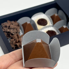 Load image into Gallery viewer, Chocolate Gift Box 8 Units