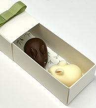 Load image into Gallery viewer, Bunny Bonbon Gift Box