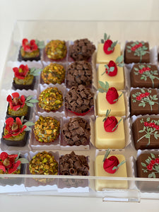 Sweets & Flower Luxury Acrylic Gift Box