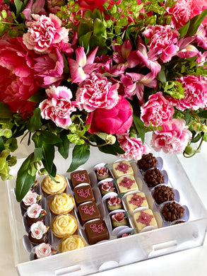 Sweets & Flower Luxury Acrylic Gift Box