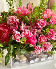 Load image into Gallery viewer, Sweets &amp; Flower Luxury Acrylic Gift Box