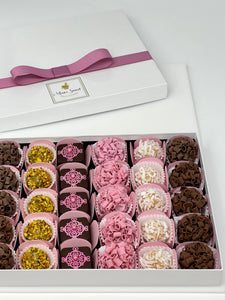 30 Assorted Sweets Gift Box