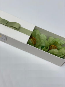 2un Brigadeiro Gift Box + Flower Wrapping