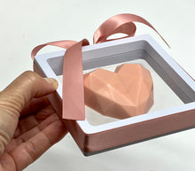 Load image into Gallery viewer, Heart Gift Box