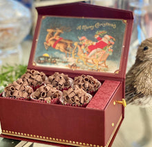 Load image into Gallery viewer, Christmas Music Box