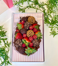 Load image into Gallery viewer, 1 kg Stuffed Easter Egg (2.2 lb)