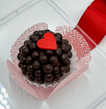 Load image into Gallery viewer, Valentines Luxury Brigadeiro Gift Box