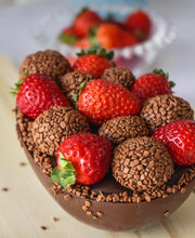 Load image into Gallery viewer, 1 kg Stuffed Easter Egg (2.2 lb)