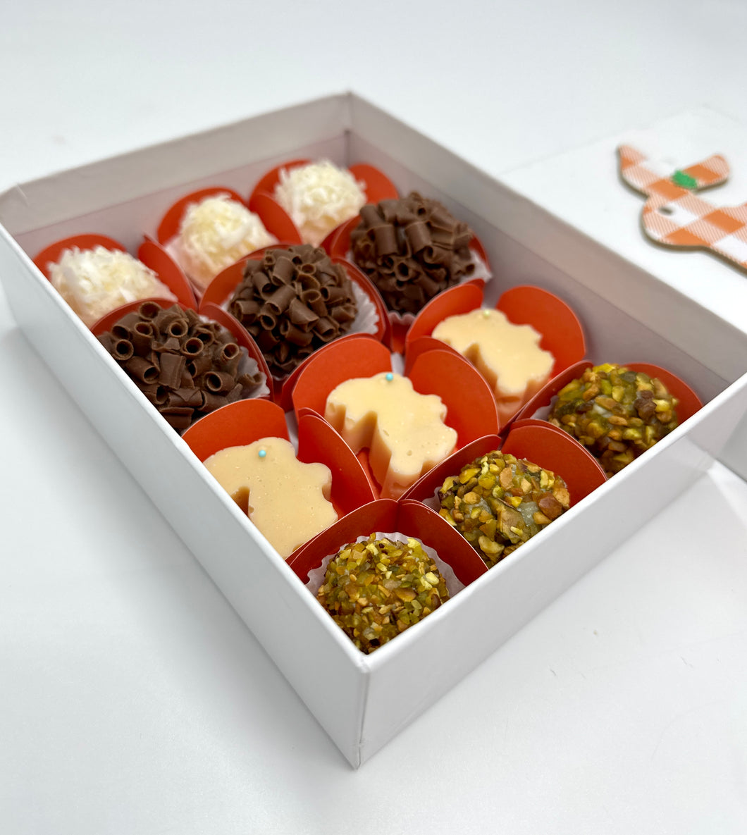 Easter 12 Sweets Gift Box with chocolate