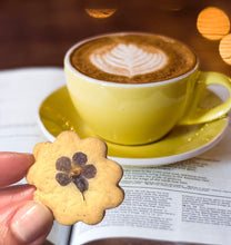 Load image into Gallery viewer, Edible Flower Cookies