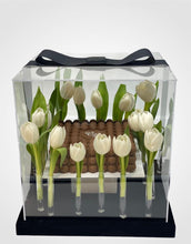 Load image into Gallery viewer, Luxury Acrylic Cake Gift Box With Flowers