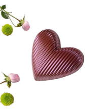 Load image into Gallery viewer, 400g Chocolate Heart