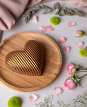 Load image into Gallery viewer, 400g Chocolate Heart