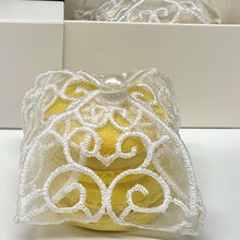 Load image into Gallery viewer, Wrapping organza fabric with pearl on top