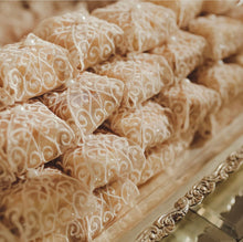 Load image into Gallery viewer, Wrapping organza fabric with pearl on top